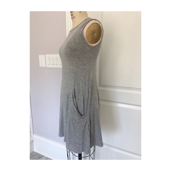 Super comfy grey 2 pocket dress - Picture 4 of 6